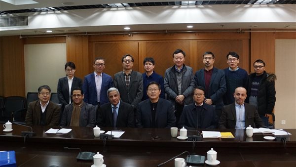 مسابقة الكتابة أنا