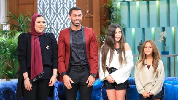 أحمد فتحي وعائلته