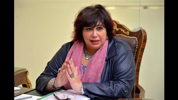 وزيرة الثقافة