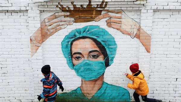 فيروس كورونا يتفشى