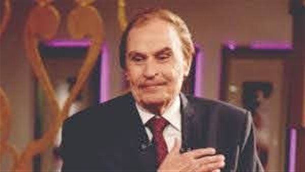 عزت العلايلى 