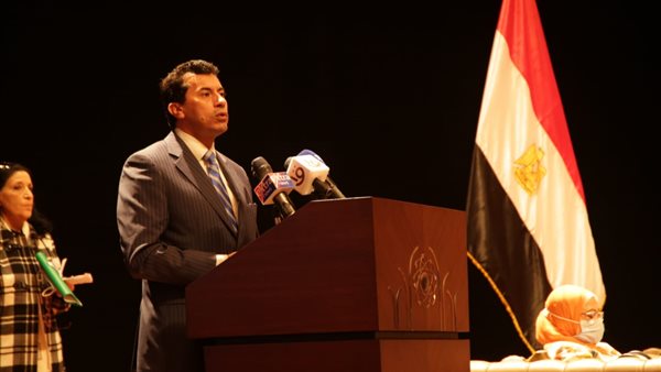 أشرف صبحي وزير الشباب