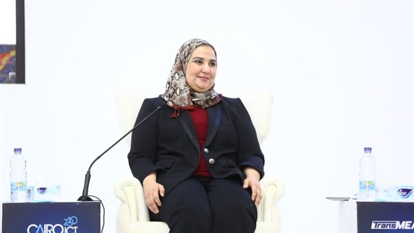 الدكتورة نيفين القباج