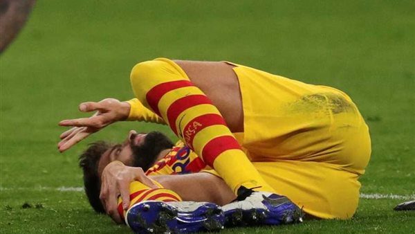 جيرارد بيكيه مدافع