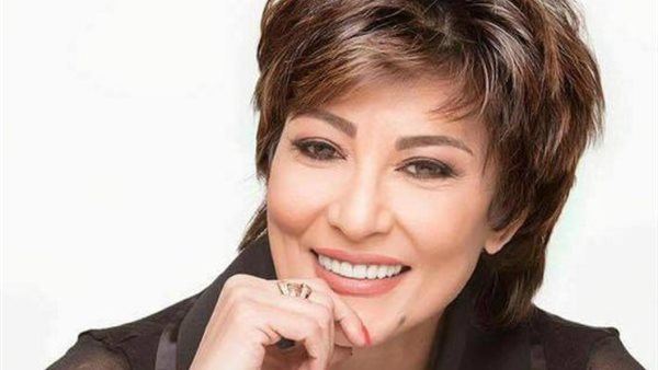 الفنانة سماح أنور