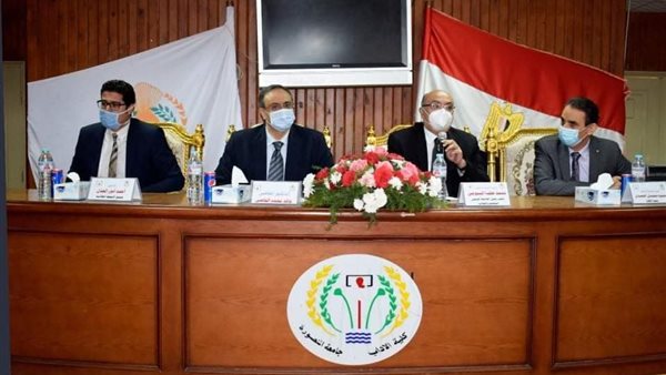 ندوة الدكتور حمدي