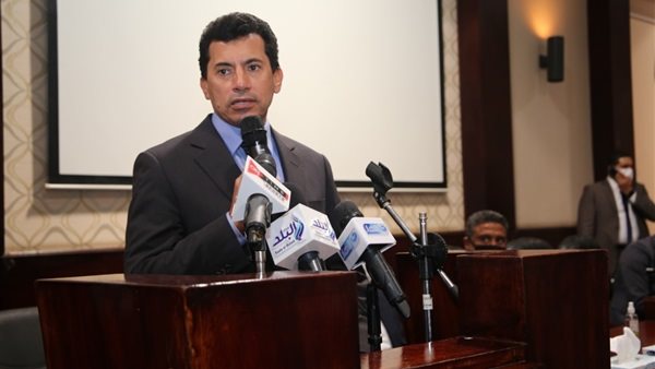 الدكتور أشرف صبحي