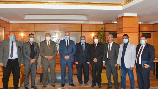 جانب من الزيارة