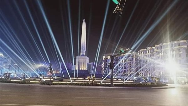 ميدان التحرير يتزيين