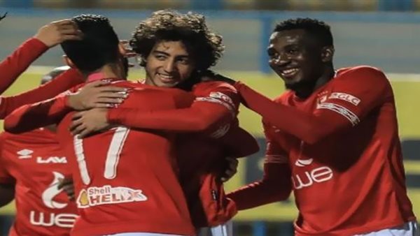 لاعبو الأهلي