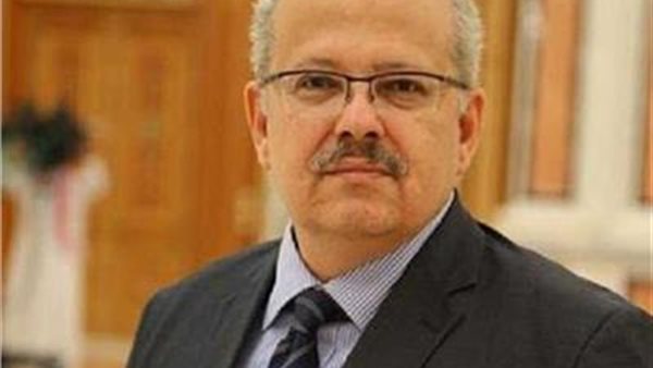 رئيس جامعة القاهرة