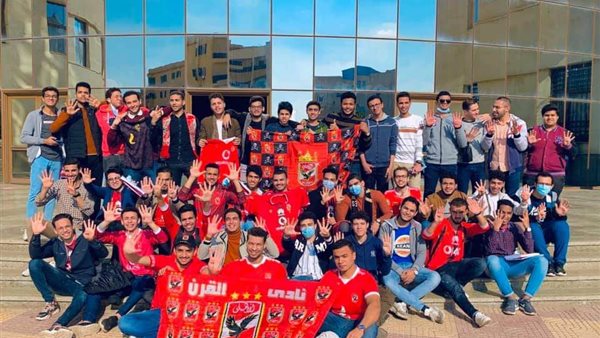 طلاب كلية الطب البشرى