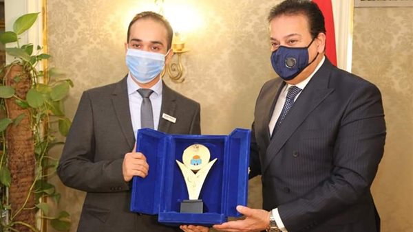 وزير التعليم العالى