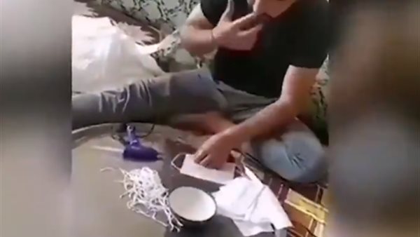 كمامات مصنوعة بلعاب