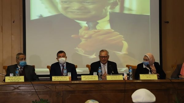 جامعة عين شمس