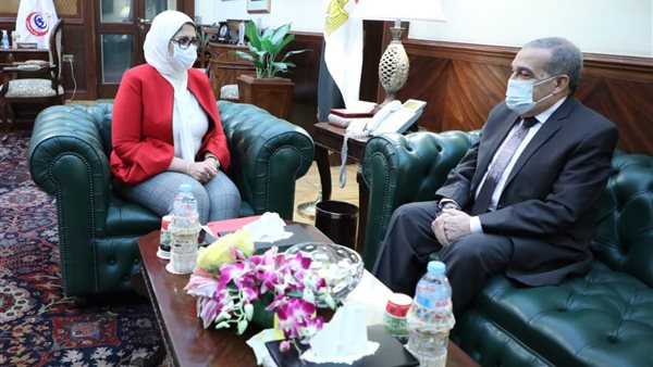 جلسة وزيرا الصحة