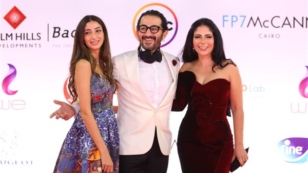 أحمد حلمى ومنى زكى