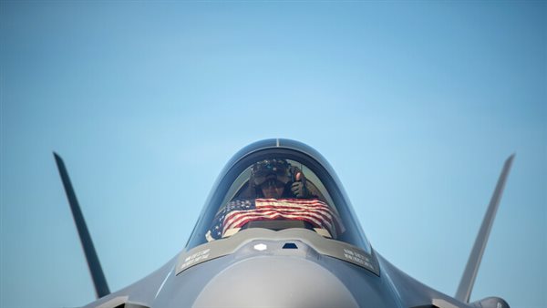 مقاتلة أمريكية من