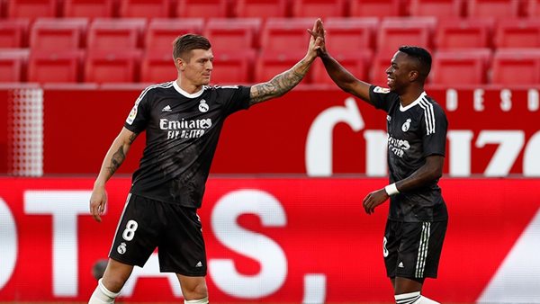 لاعبي ريال مدريد