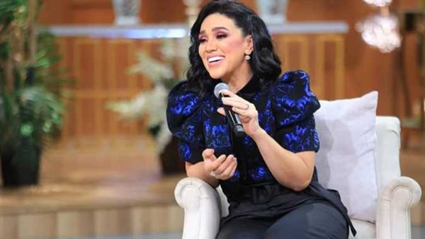 المطربة مي فاروق