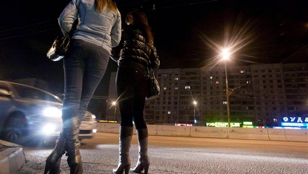 أعضاء شبكة الدعارة