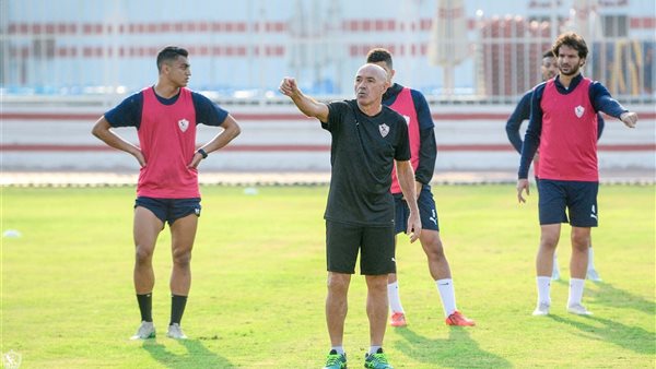 باتشيكو مع لاعبي