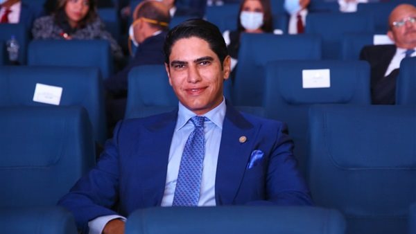 رجل الأعمال أحمد