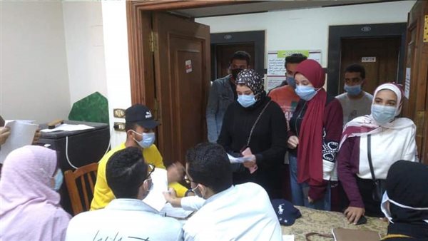 طلاب جامعة كفر الشيخ