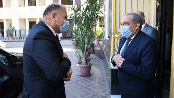 وزير الانتاج الحربي