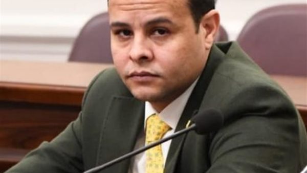 مدحت الكمار