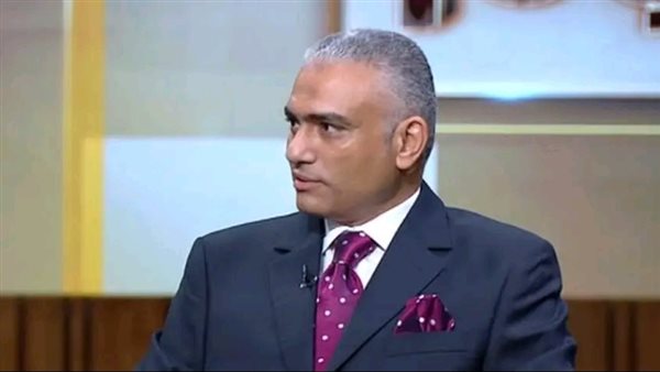 د. أشرف حسين رئيس