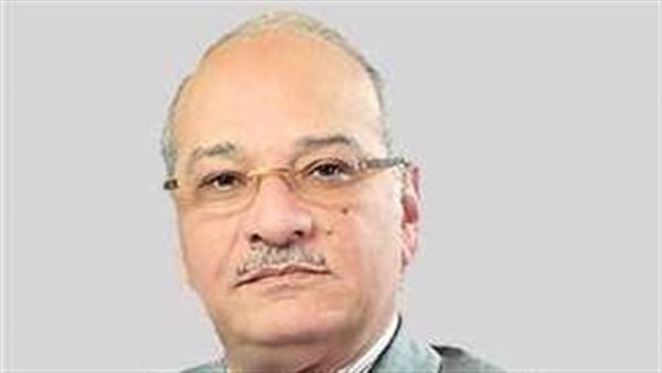  محمود أبو العيون