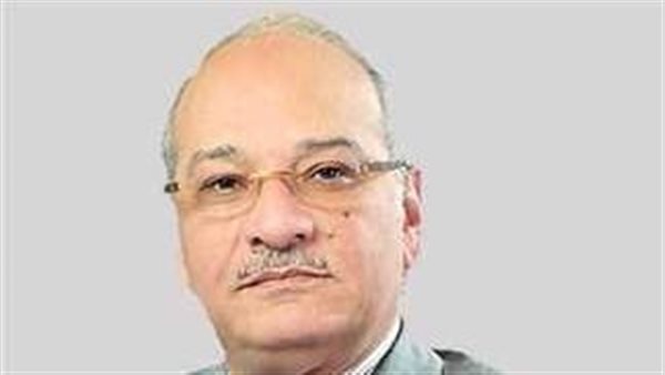  محمود أبو العيون