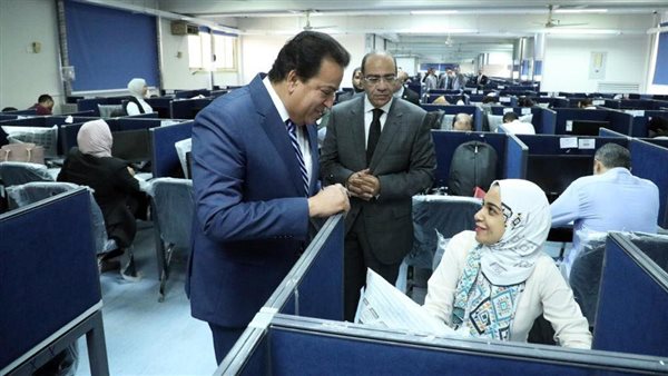 وزير الصحة يتفقد