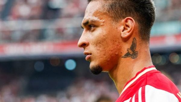 الشاب أنتوني