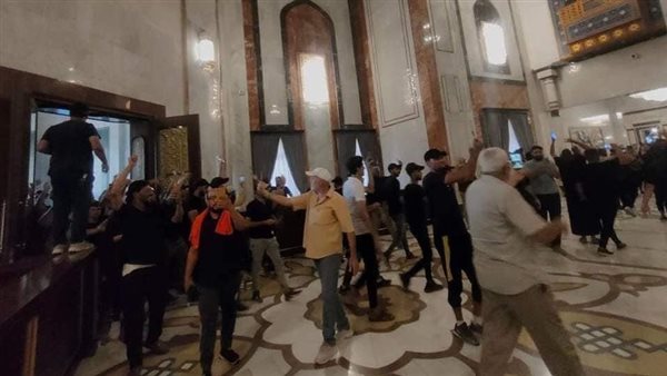 جانب من الحدث