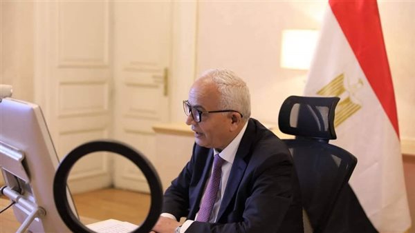 رضا حجازي وزير التعليم