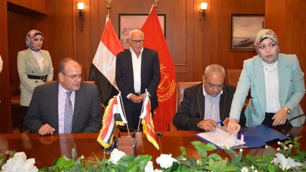 جانب من مراسم التوقيع