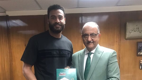 البنك الأهلي يتعاقد