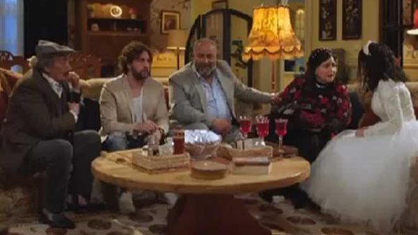  تسليم أهالي