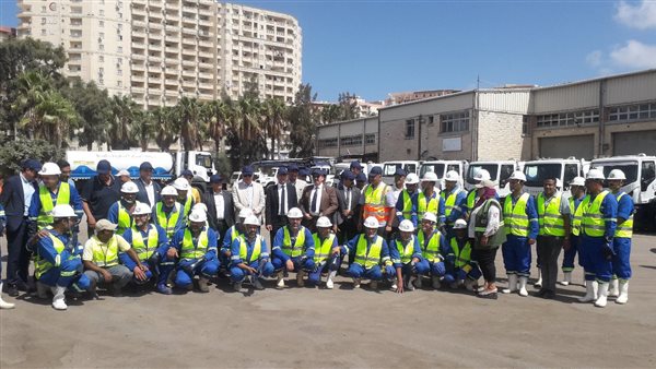 عمال الشركة