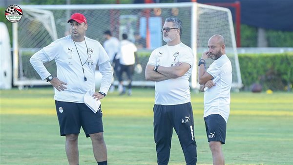 الجهاز الفني لمنتخب