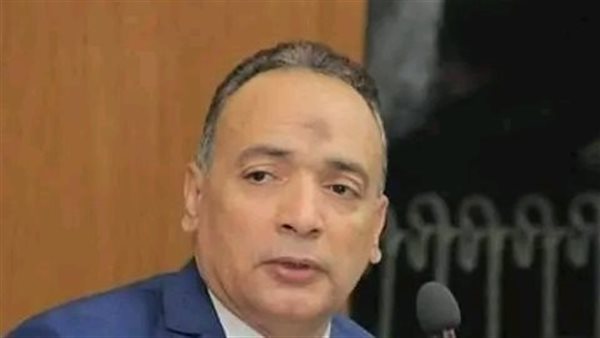  الصحفي طارق درويش