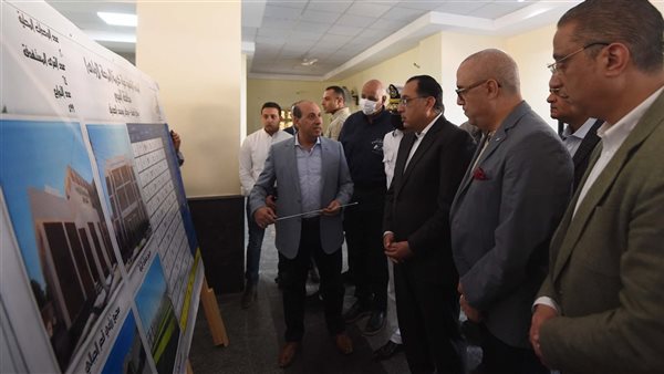 رئيس الوزراء خلال