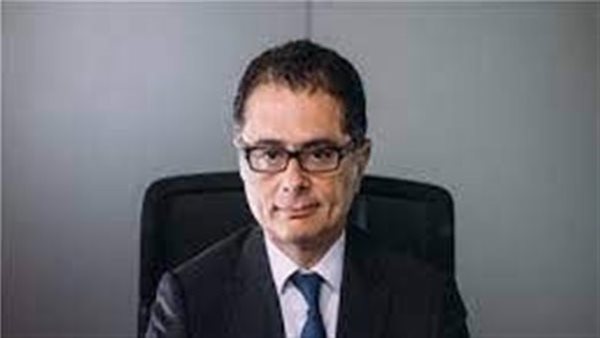 الدكتور ماجد شوقي