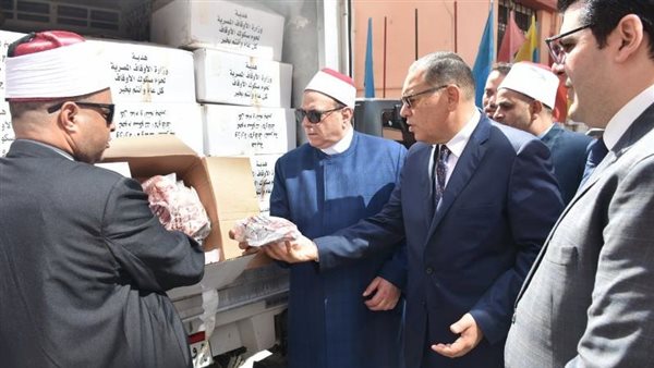 محافظ الشرقية يشهد