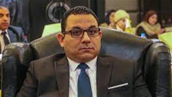 الدكتور كريم عادل