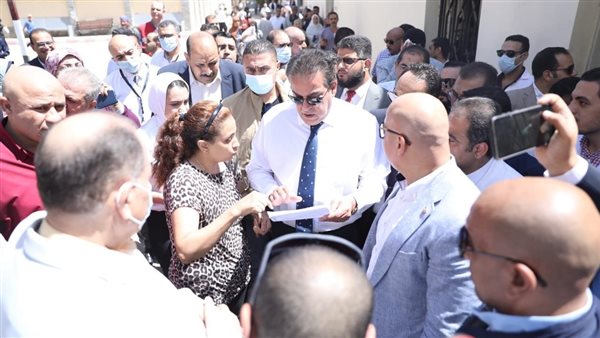 وزير الصحة يتفقد