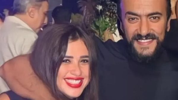 ياسمين عبد العزيز