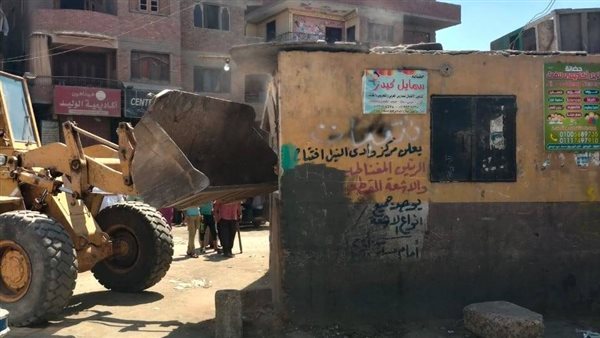 جانب من العمل